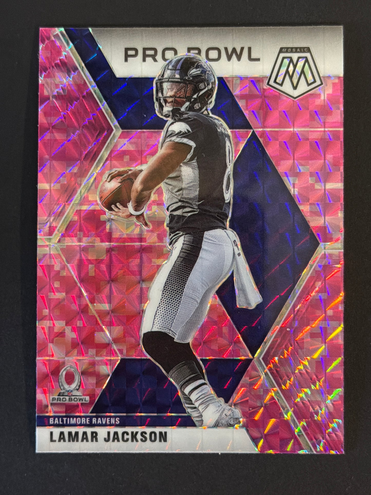 2020 Mosaic Lamar Jackson  Pink Camo Prizm Pro Bowl Card #251